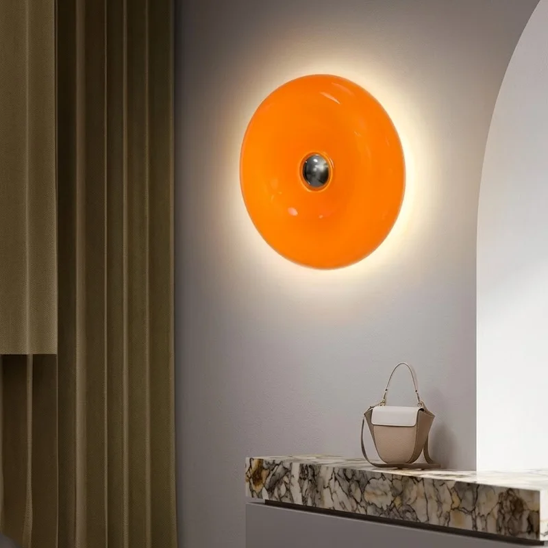 Creatieve crème-oranje woonkam - Light Switch recensie en prijs